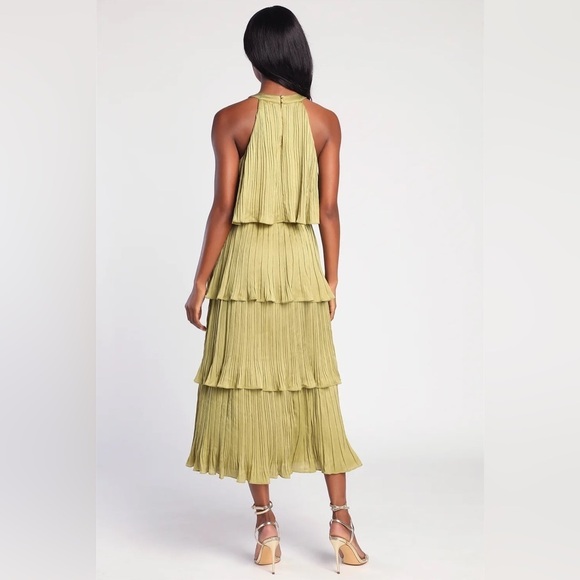 Tier Far Light Green Tiered Pleated Halter Midi Dress - Picture 5 of 10